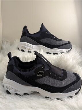 Skechers Women’s Slip-On Sneakers - Gray, Black & White Brand New no Tag